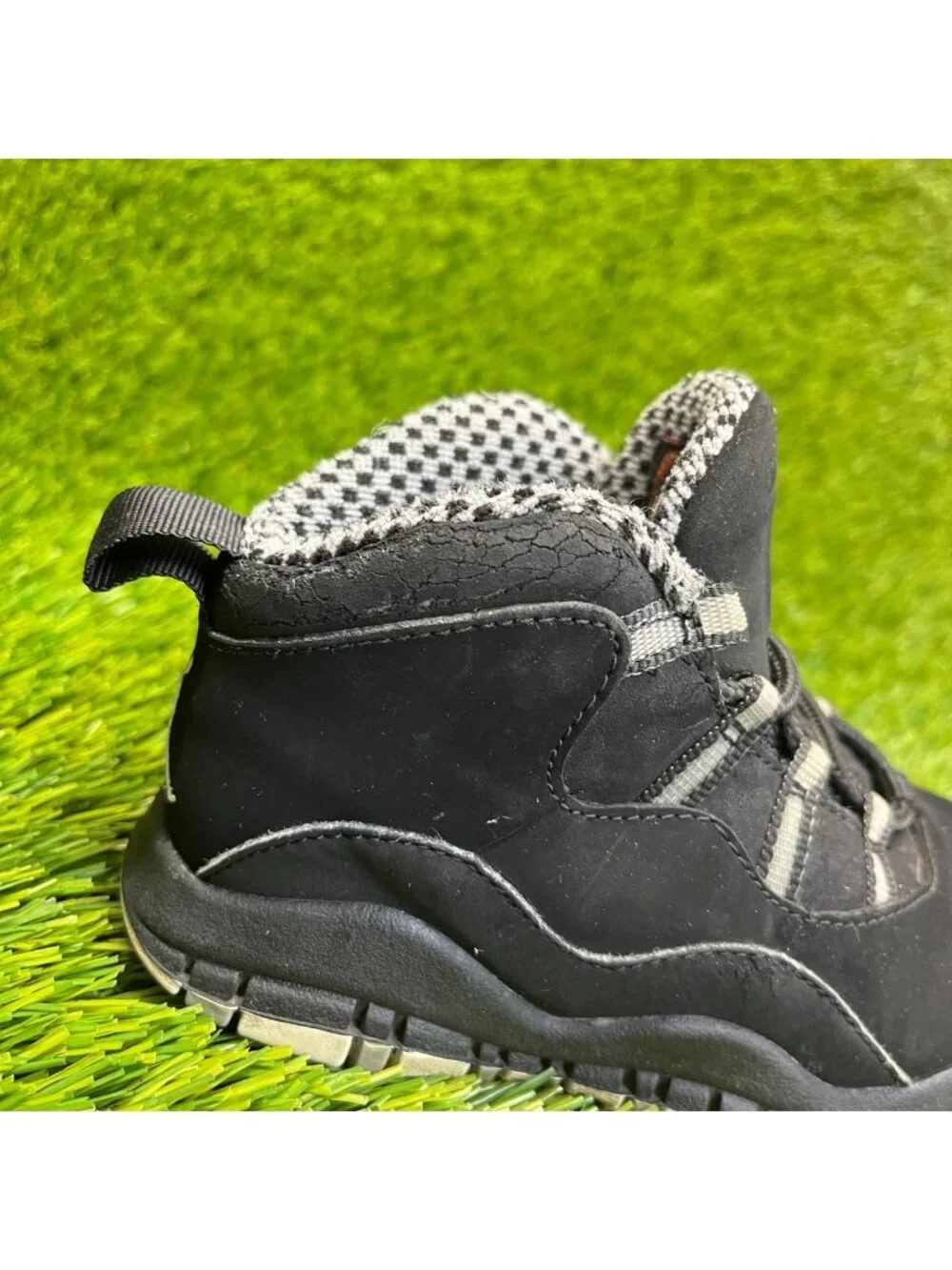 Nike Air Jordan 10 Retro Boys Size 8.5C Black Athletic Walking Shoes Sneakers